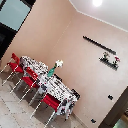 Breanwhit Apartment